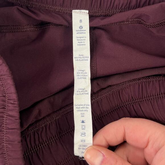 Lululemon Namaskar Crop in Garnet Drawstring Casual Athleisure Size 8 - Picture 5 of 7